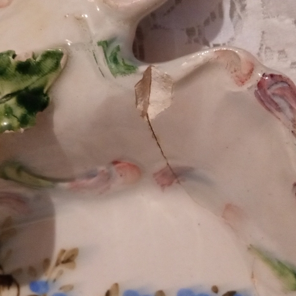 Antique Italian Artisan Hand painted ceramic porcelain nut and candy dish. - Picture 7 of 8